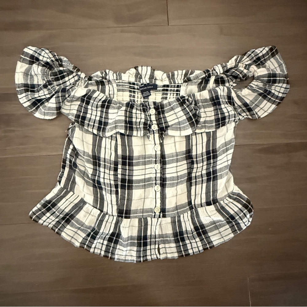 American Eagle Plaid Off-Shoulder Top Crop button down Small